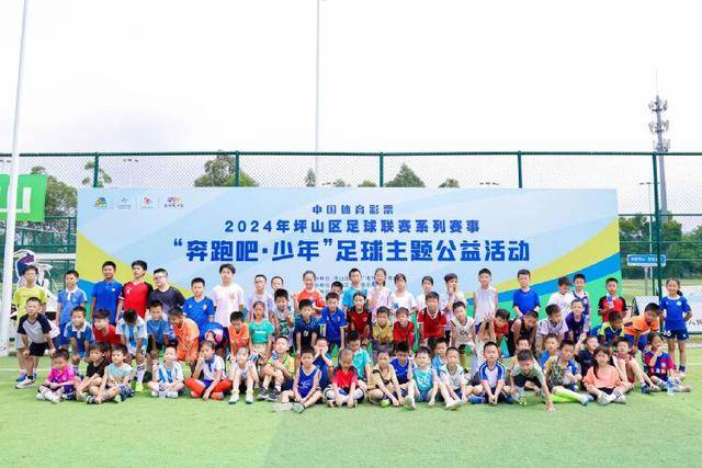 安东尼盛赞库里对新秀的支持与信心培养