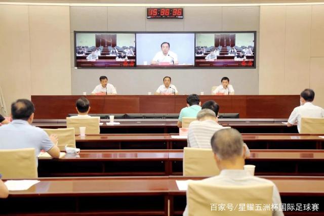 马刺与爵士比赛裁判报告揭示两处漏判